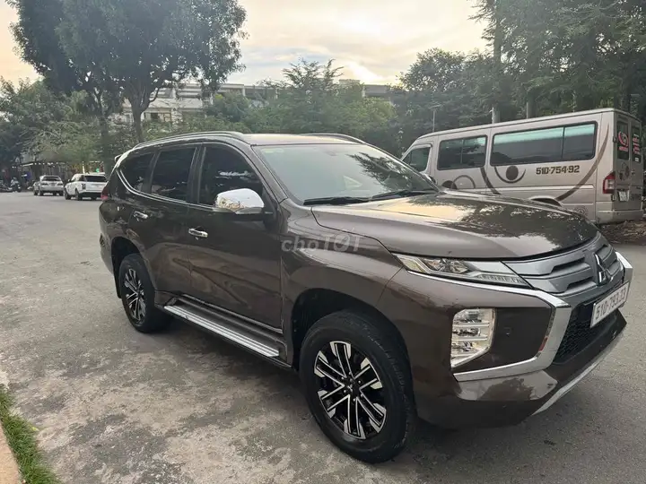 Mitsubishi Pajero Sport 2020 автомат дизель коричневый