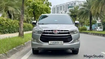 Toyota Innova 2.0E 2016 - 325 млн