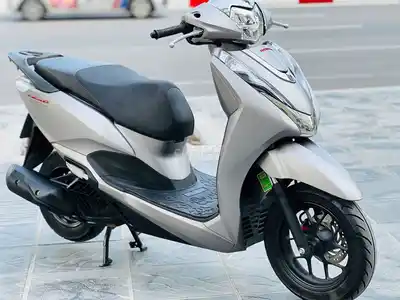 Honda Lead 125 2024 серебристый, 1 владелец с момента покупки