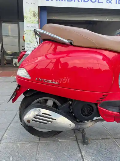 Скутер Piaggio Vespa 3Vie 2014 Красный