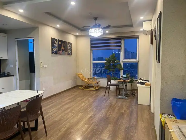 Cho thuê căn hộ 3 ngủ 2 vệ sinh tại 349 Vũ Tông Phan, Thanh Xuân