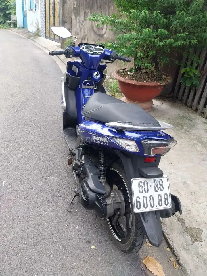 Yamaha Nouvo 6, серебристо-голубой