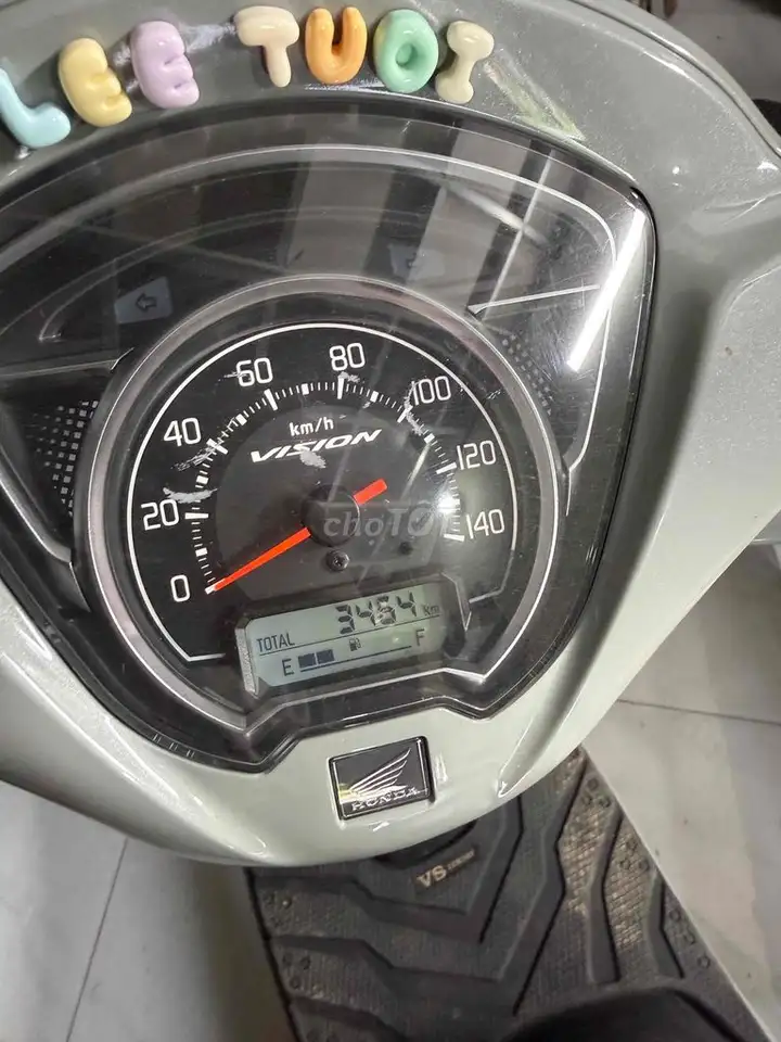 Honda Vision 2026 Xám 3000 км