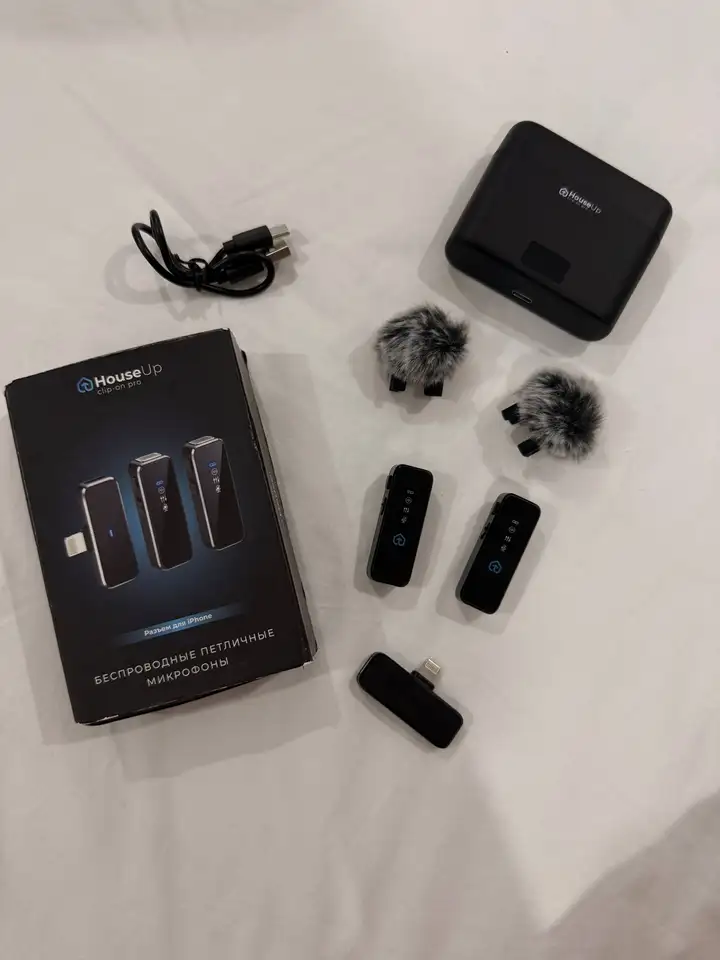 Костюм топ+юбка и петличные микрофоны HouseUp