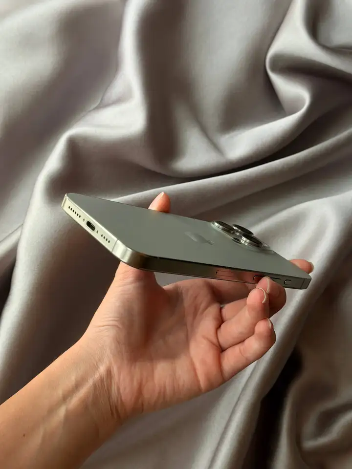iPhone 15 Pro Max 512 ГБ Natural Titanium