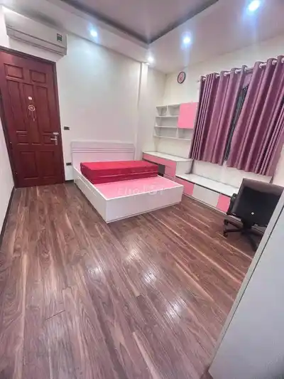 Отдельный дом в переулке Вутхань, Донгда, новый и красивый