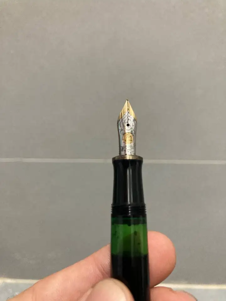 Ручка Pelikan Souverän M400