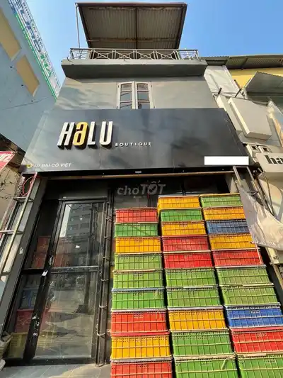 Сдается дом с фасадом на улице Dai Co Viet