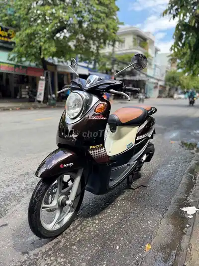 Yamaha Mio Classico Коричнево-бежевый скутер