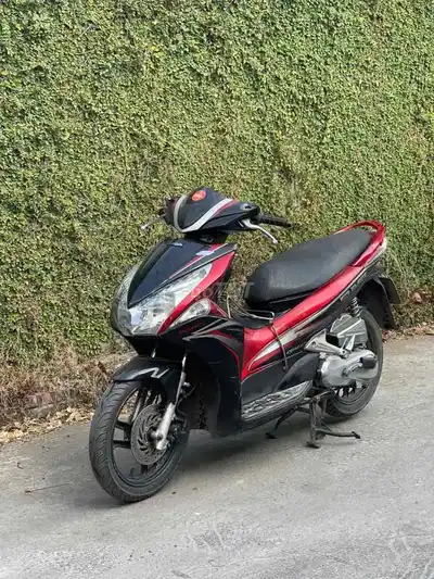 Honda Air Blade 110 FI 2012 красно-чёрный Ханой