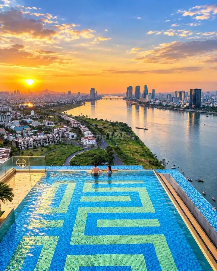 Квартира Golden Bay, 40 м², полная меблировка
