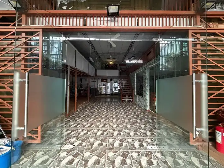 Дом на главном шоссе Tỉnh Lộ 10, район Bình Trị Đông, округ Bình Tân