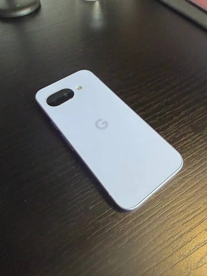 Google Pixel 9a 128 ГБ Iris