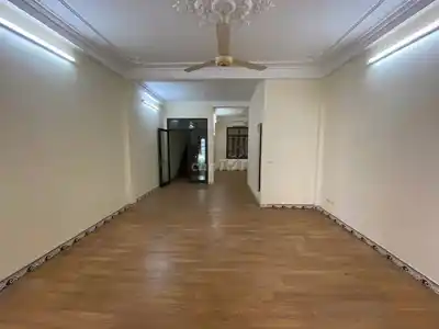 Дом в Хоанг Кау, 65м2 х 5 этажей, разъезд для машин