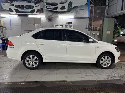 Volkswagen Polo Sedan 2015 белый