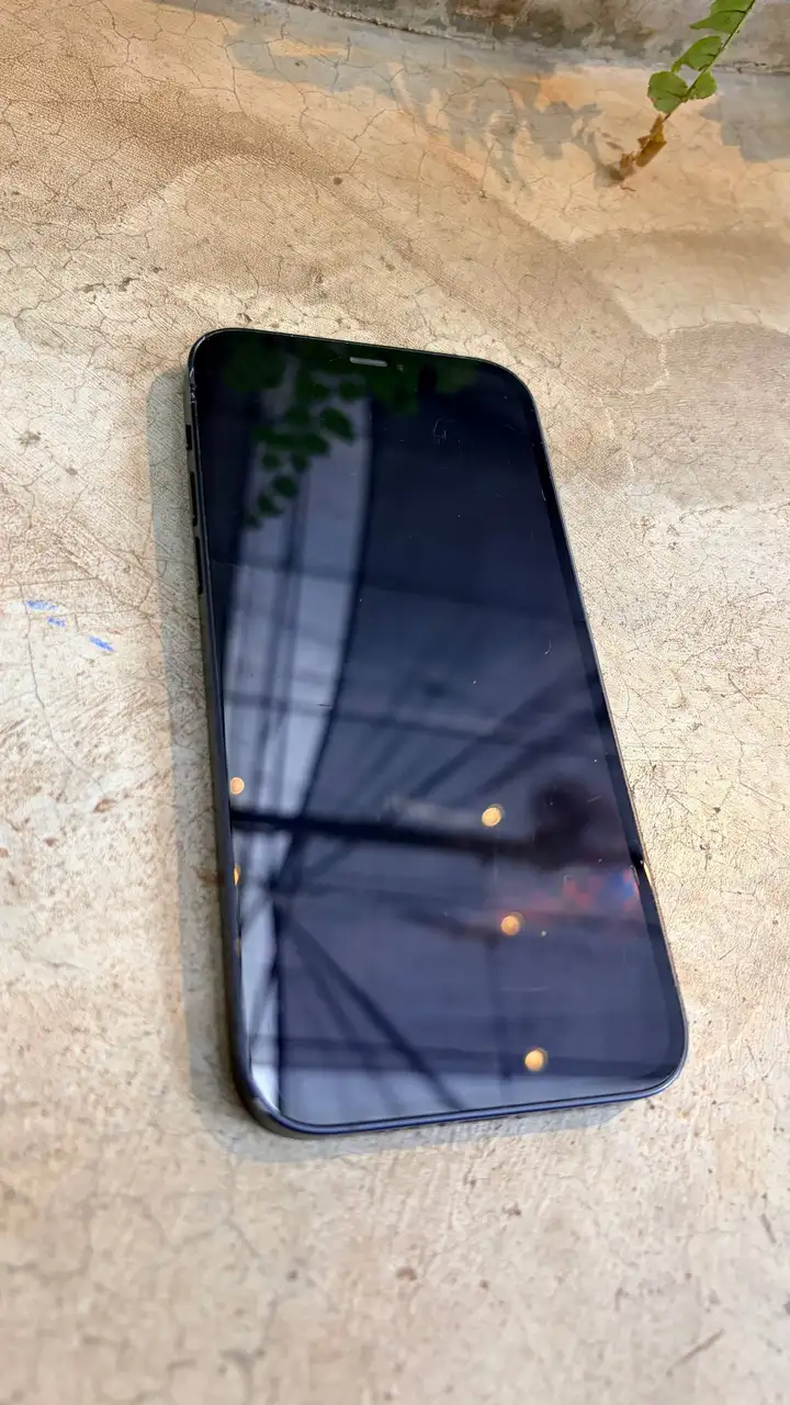 iPhone 12 64GB