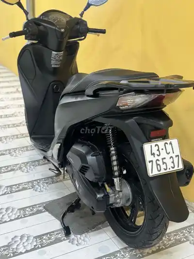 Honda SH 125 ABS 2018 матовый черный в суперновом состоянии 43C1-765.37