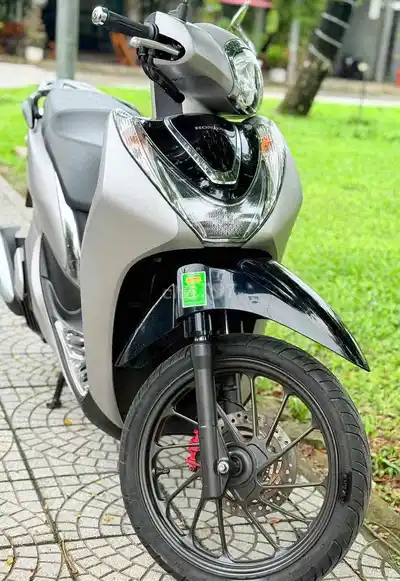 Honda SH Mode ABS Вьетнам серебристый