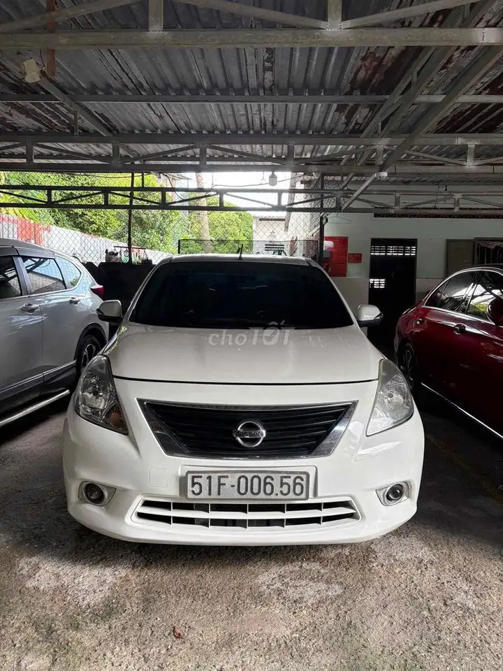 Nissan Sunny XV 2014 Белый 70000 км