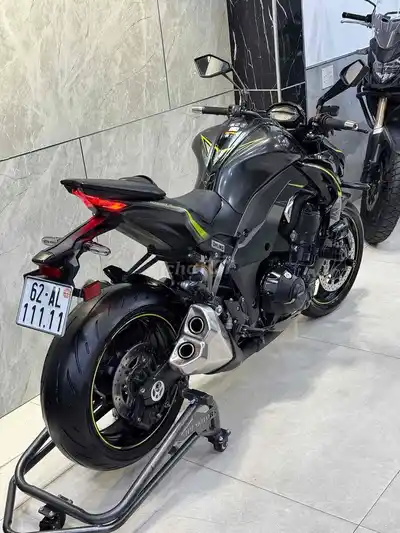 Кавасаки Z1000R 2018 Черно-зеленый