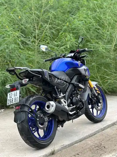 Yamaha MT-15 2024 5000 км сине-серо-черный
