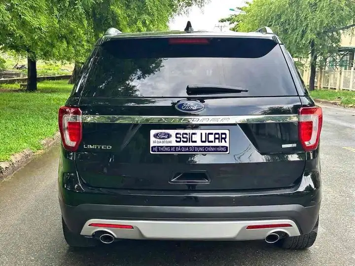 Ford Explorer 2.3L EcoBoost 2017 Черный 89.000 км