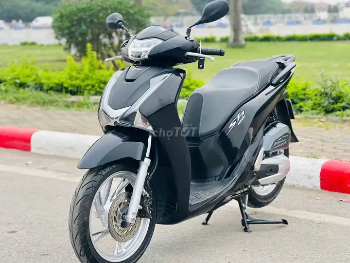 Honda SH 150 ABS матовый черный, оригинал, отличное состояние, плавная езда