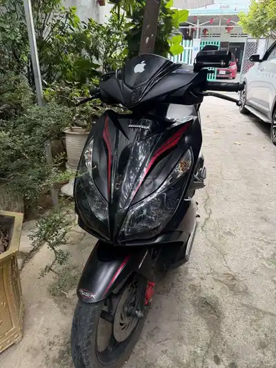 Воздушный клинок Honda 2015, черный, 40 000 км
