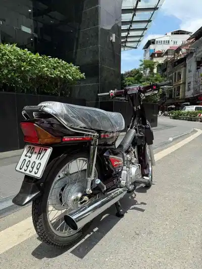 Honda Dream Thai 1999, цвет спелой сливы