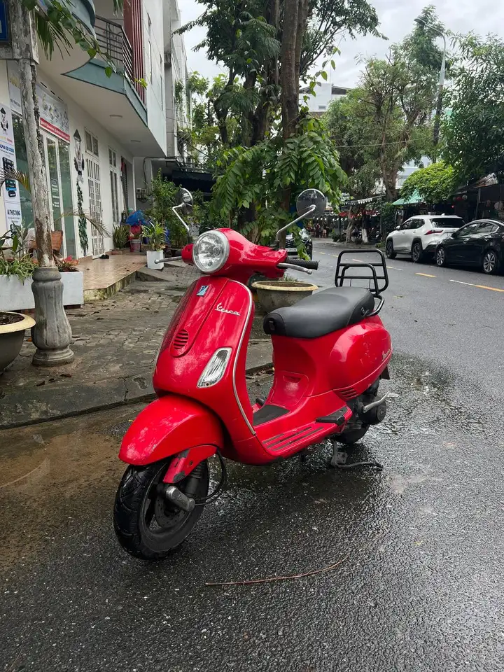 Мопед Vespa LX 150