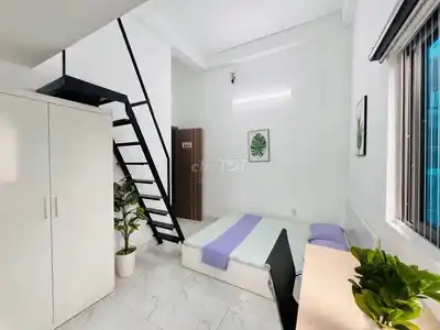 Антресоль + кровать, отдельная кухня, чистый санузел, 136 Trieu Khuc
