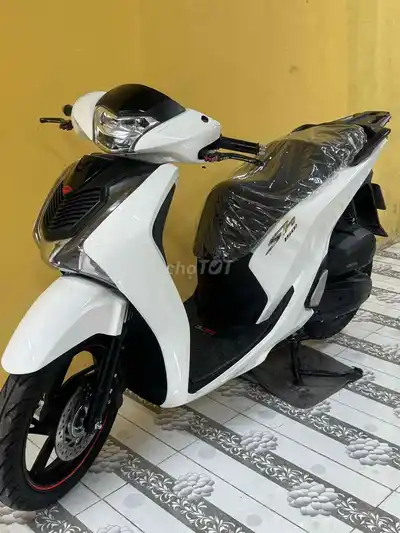 Honda SH 150 ABS 2018 белый с черным 43AE-067.51