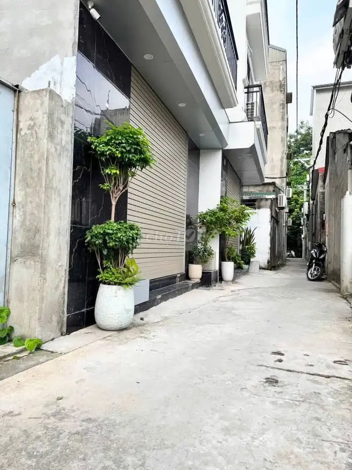 Nhà mới tinh nở hậu sát Big C Long Biên, nhỉnh 6 tỷ