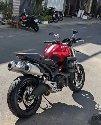 Ducati Monster 795 ABS