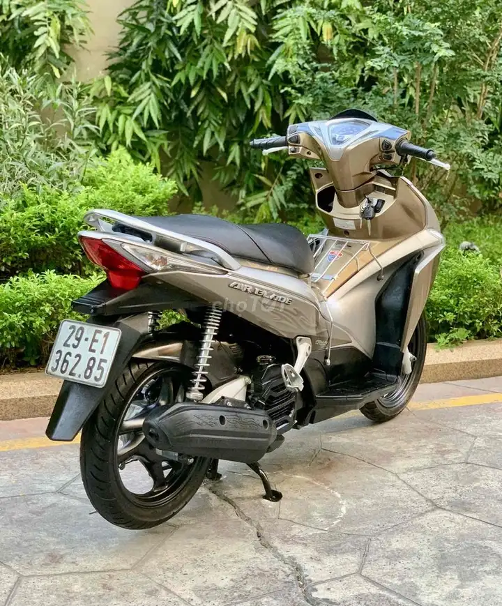 Honda Airblade 2012 золотистый с брелоком поиска