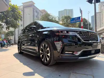 KIA Carnival Signature 2023 Черный Вьетнам