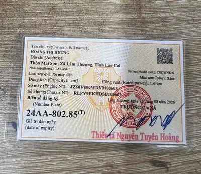Электроскутер Vespa Takashi 2026 Серый