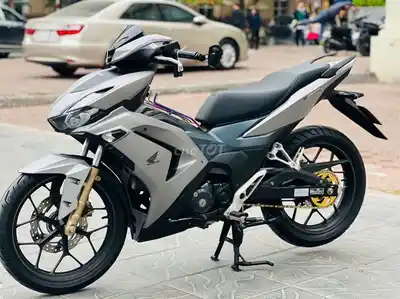Honda Winner V3 150 серый, в собственности, родной мотор
