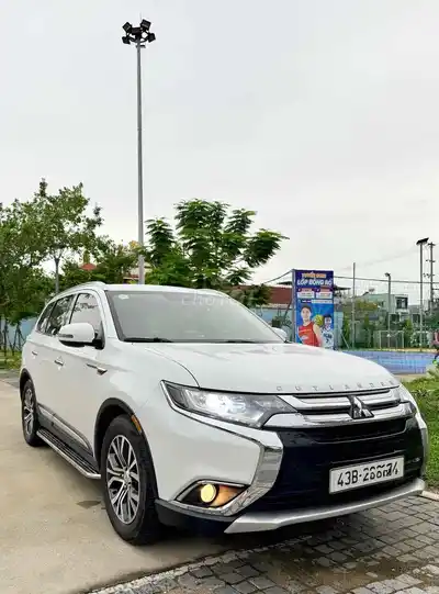 Mitsubishi Outlander, семейный автомобиль в ухоженном состоянии