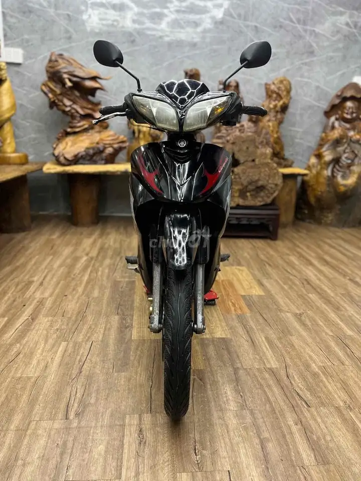 Yamaha Jupiter Gravita, пластик целый, двигатель шепчет