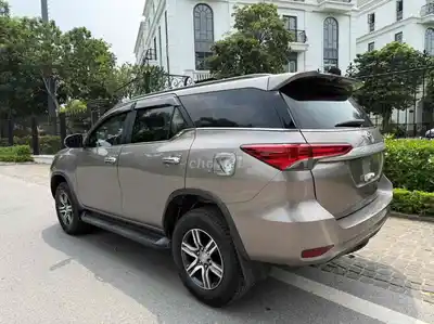 Toyota Fortuner 2.4L 2019 Механика цвет выгоревший песок