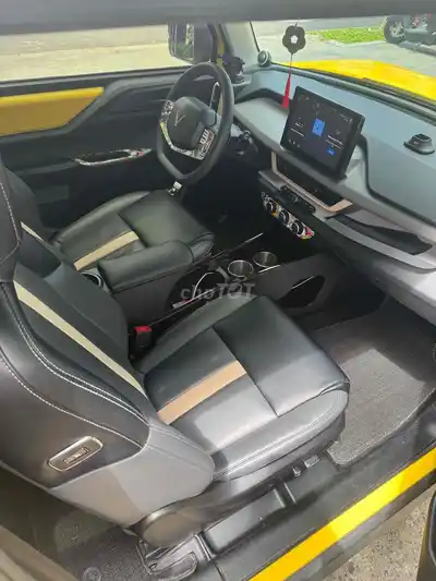 VinFast VF3 2025 Желтый 27000 км