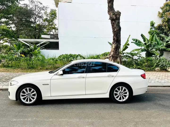 BMW 520i F10 2016 Белый 56904 мили