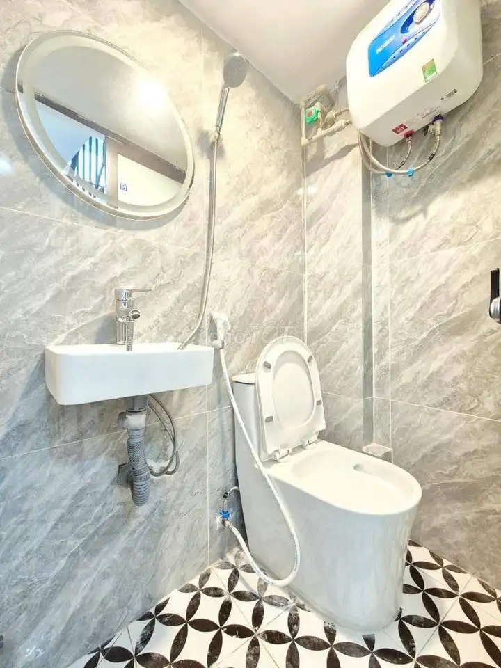Дом в переулке Чо Кхам Тхьен, 4 этажа, 10м2