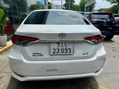Toyota Corolla Altis 1.8V 2024 белый, пробег 70 800 км
