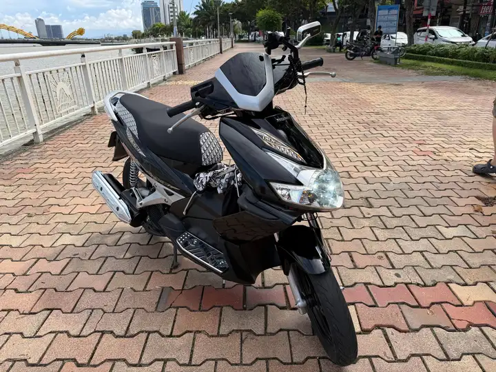 Honda DIOr 2007 (Honda Air Blade 2007 тюнинг)