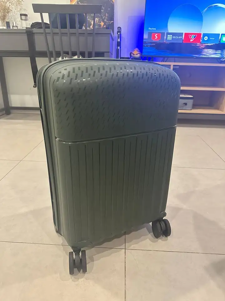 Чемодан под ручную кладь S (cabine) 55x37x23