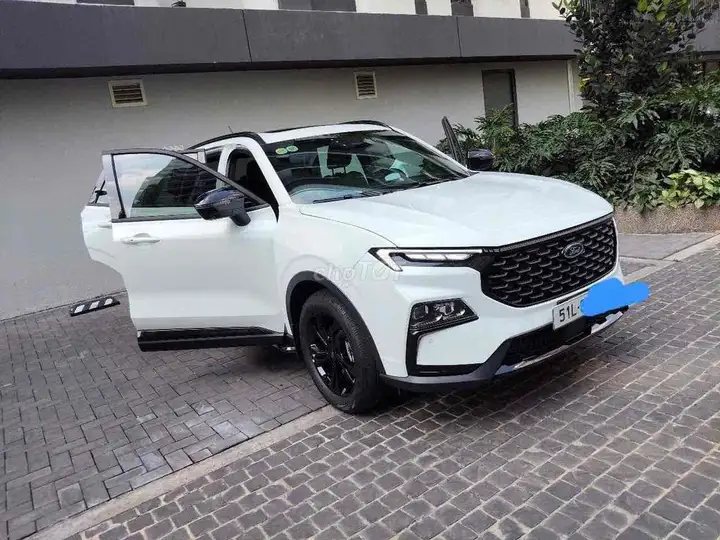 Ford Territory Sport 2025, пробег 4000 км, белый