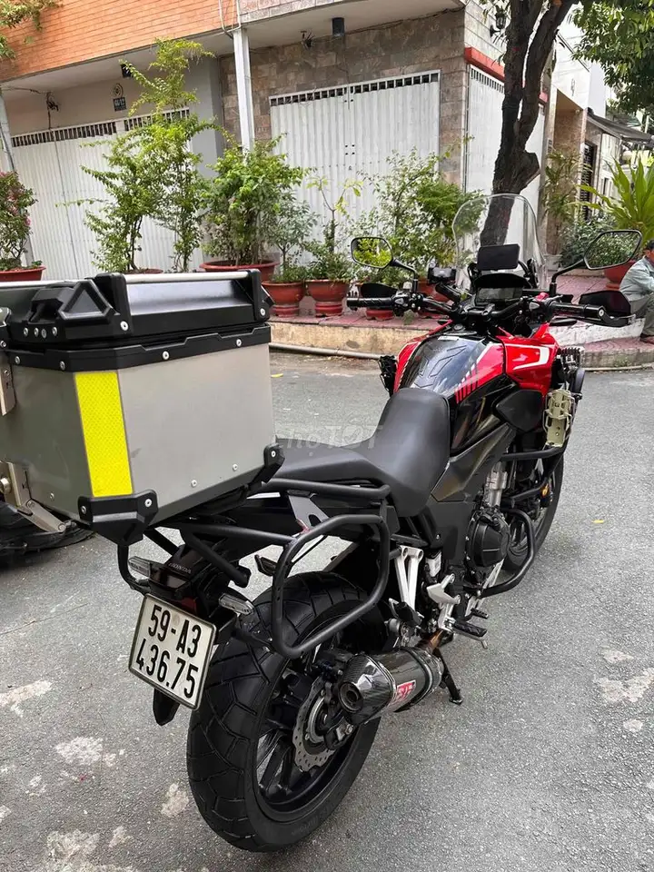 Honda CB500X 2023 Красно-черный 16.000 км
