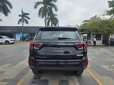 Ford Everest Platinum 2.0L 4x4 AT 2026